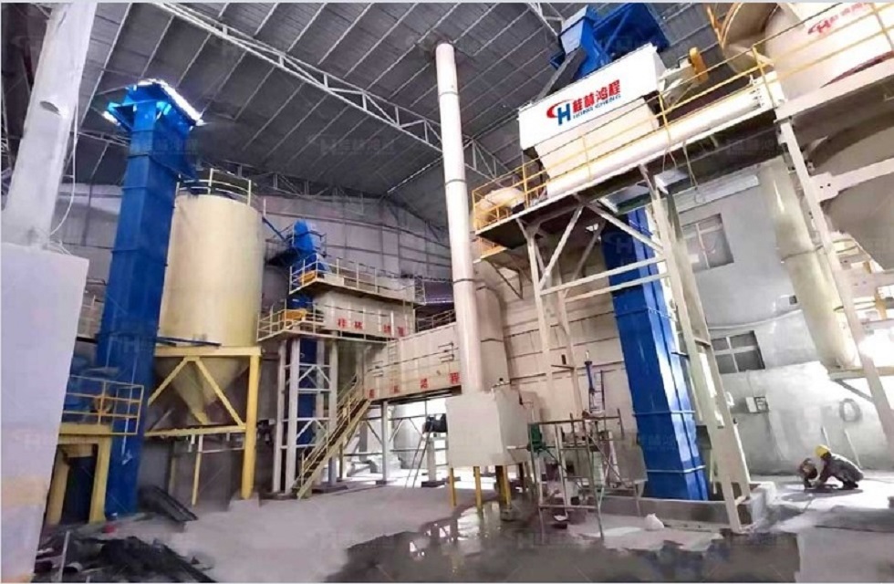 時(shí)產(chǎn)10噸智能環(huán)保氫氧化鈣生產(chǎn)線